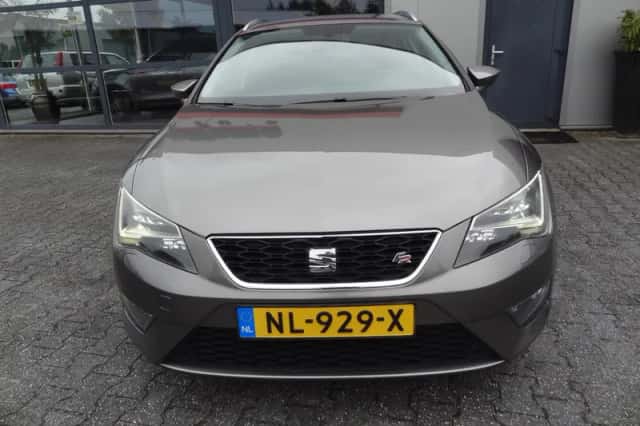 SEAT Leon (2014) thumbnail 3
