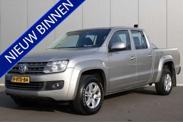 Volkswagen Amarok (2012) thumbnail 2