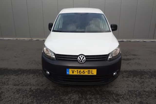 Volkswagen Caddy (2011) thumbnail 2