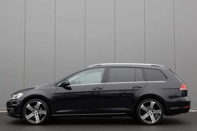Volkswagen Golf (2017) thumbnail 3