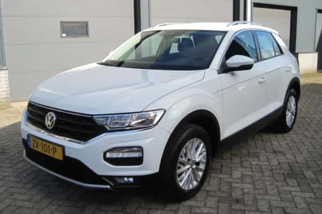 Volkswagen T-Roc (2019) thumbnail 1