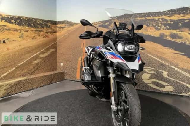 BMW R (2022) thumbnail 4