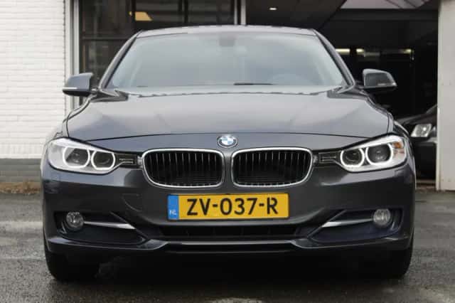 BMW 3-Serie (2013) thumbnail 2