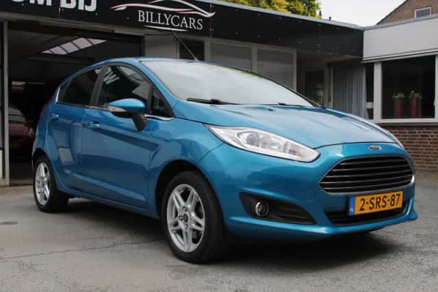 Ford Fiesta (2013) thumbnail 3