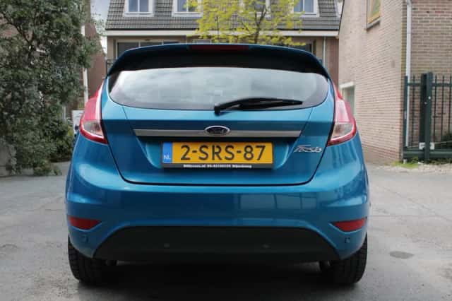 Ford Fiesta (2013) thumbnail 5