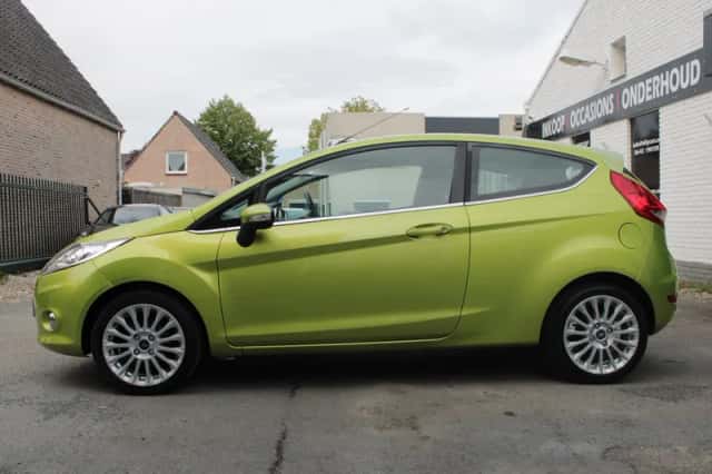 Ford Fiesta (2009) thumbnail 3