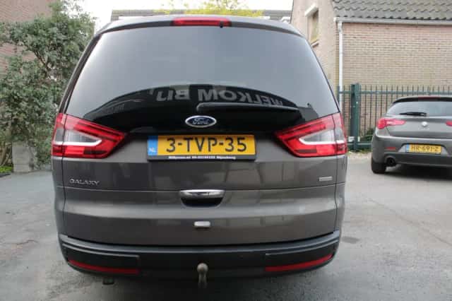 Ford Galaxy (2014) thumbnail 5
