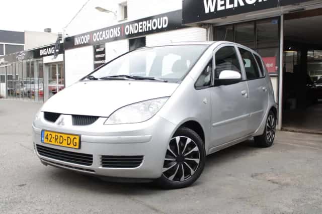 Mitsubishi Colt (2005) thumbnail 1