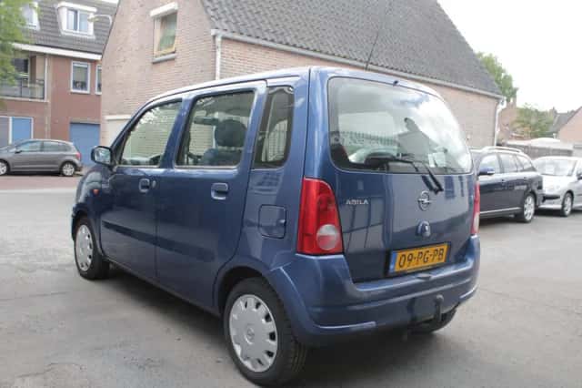 Opel Agila (2004) thumbnail 4