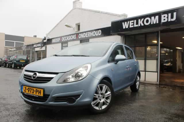 Opel Corsa (2008) thumbnail 1