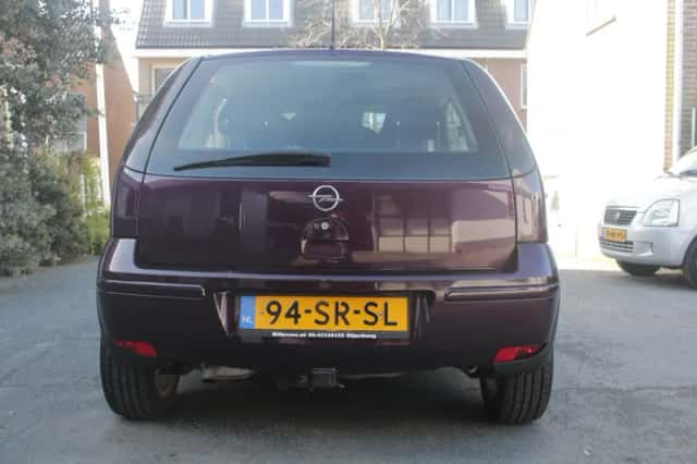 Opel Corsa (2006) thumbnail 6