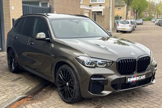 BMW X5 (2022) thumbnail 2