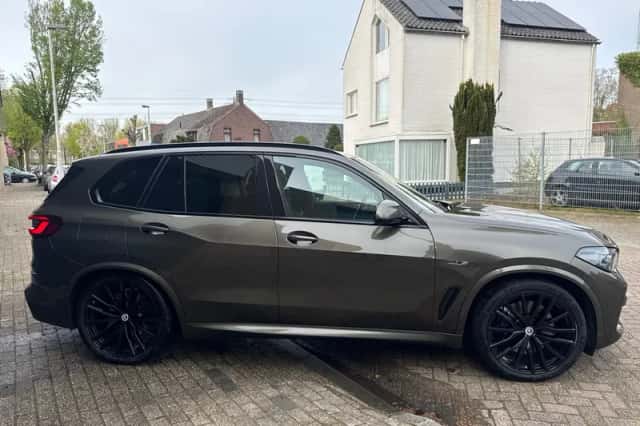 BMW X5 (2022) thumbnail 4