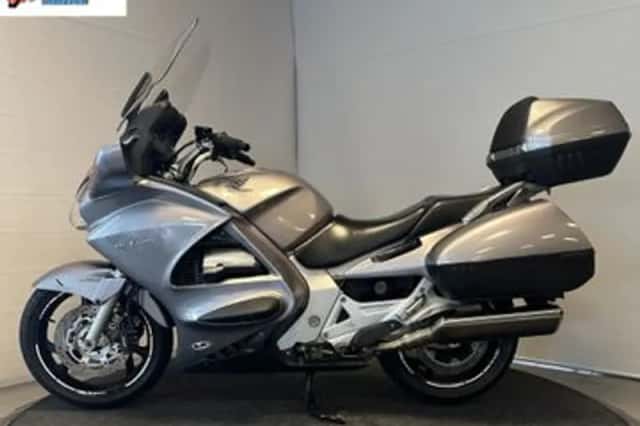 Honda ST (2002) thumbnail 1