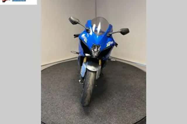 Suzuki GSX-R (2022) thumbnail 3