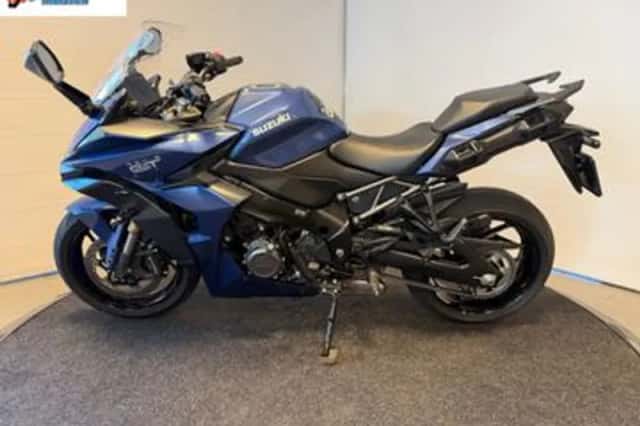 Suzuki GSX-S (2023) thumbnail 2