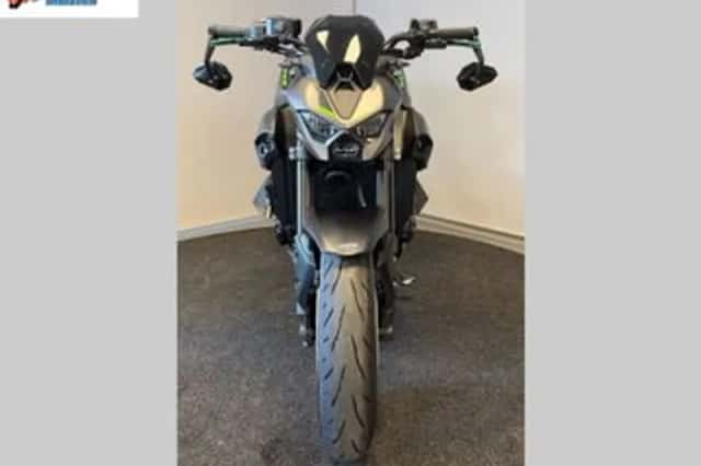 KAWASAKI Z900 (2025) thumbnail 2