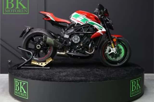 MV AGUSTA DRAGSTER (2024) thumbnail 6