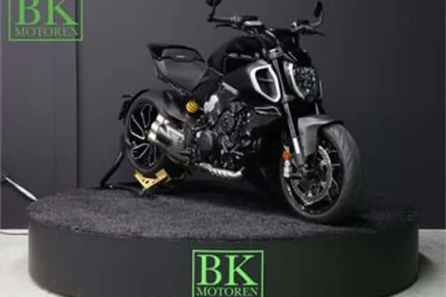 DUCATI DIAVEL (2023) thumbnail 1