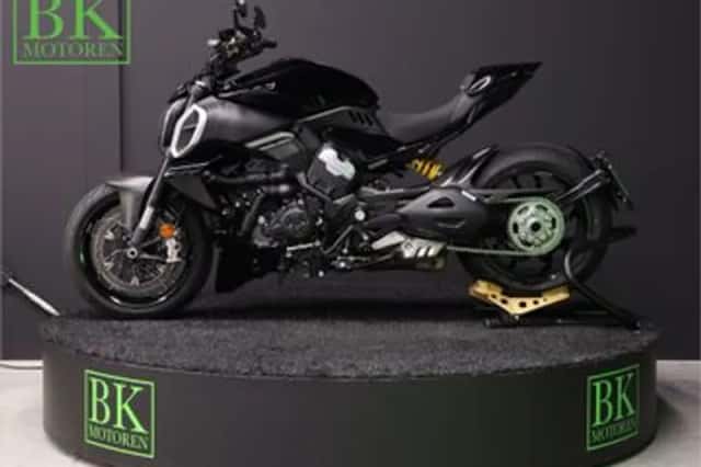 DUCATI DIAVEL (2023) thumbnail 3