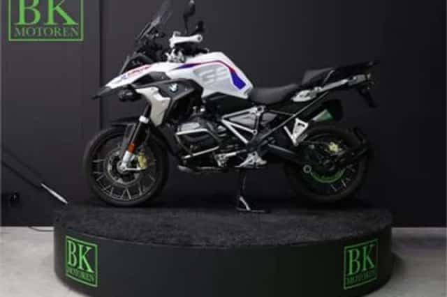 BMW R (2023) thumbnail 3