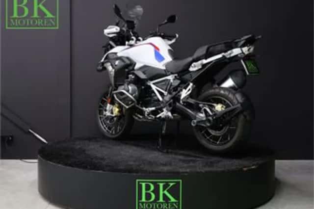 BMW R (2023) thumbnail 4