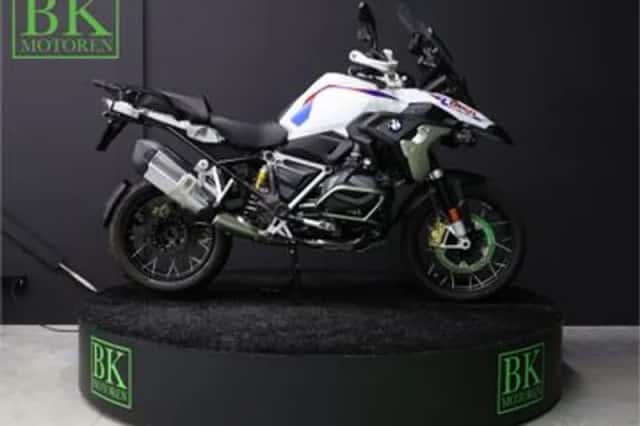 BMW R (2023) thumbnail 6