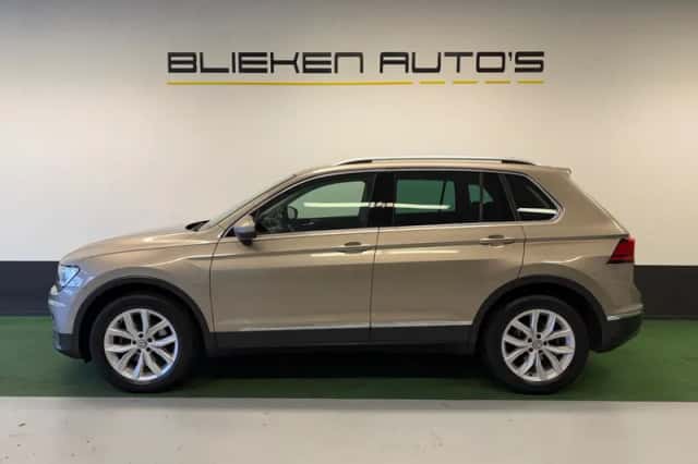 Volkswagen Tiguan (2018) thumbnail 3