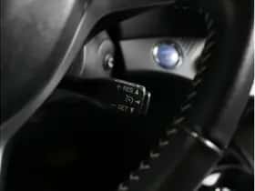 Toyota Yaris (2019) thumbnail 16