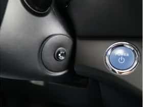 Toyota Yaris (2019) thumbnail 17