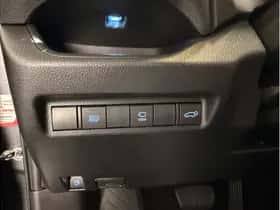 Toyota RAV4 (2019) thumbnail 15