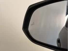 Toyota RAV4 (2019) thumbnail 8