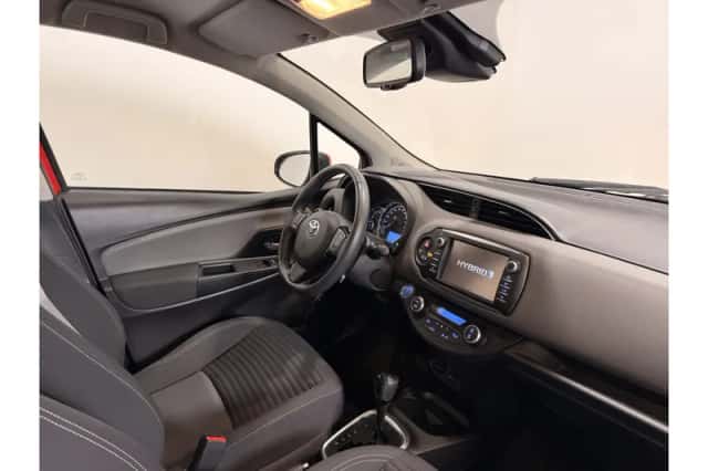 Toyota Yaris (2018) thumbnail 5