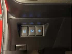 Toyota Yaris (2018) thumbnail 9