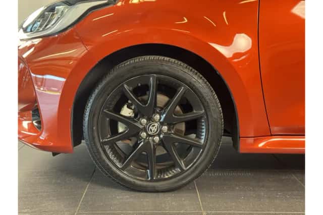 Toyota Yaris (2022) thumbnail 4