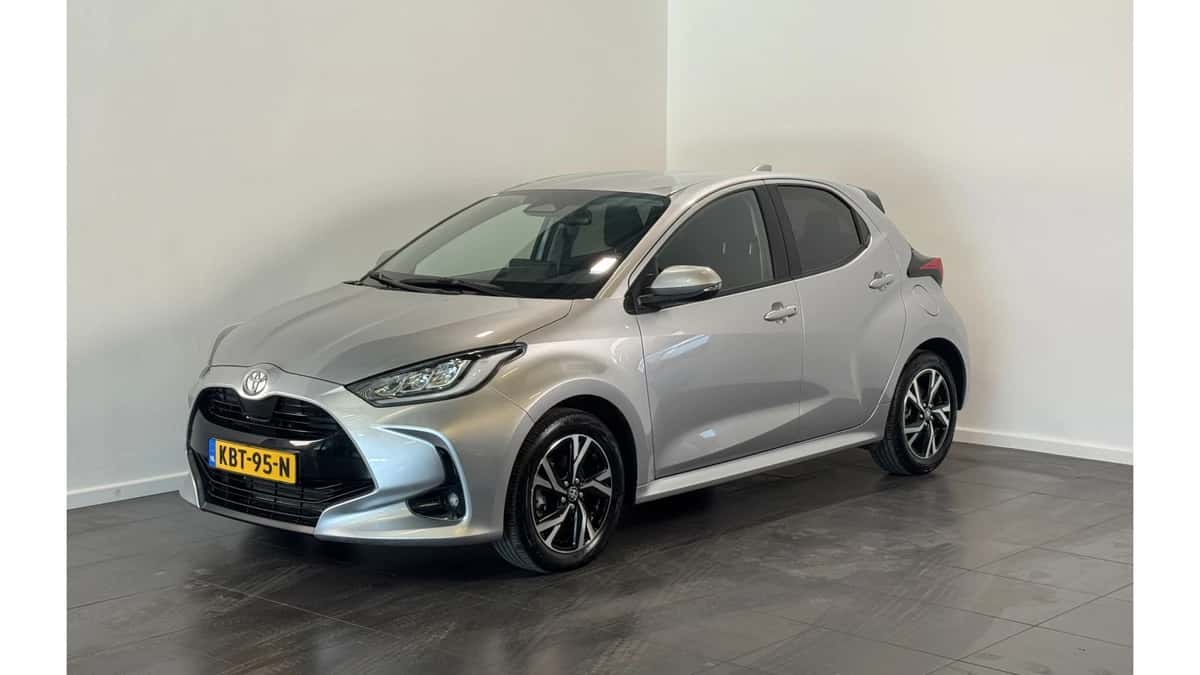 Toyota Yaris (2025) — foto 1