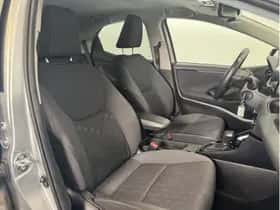 Toyota Yaris (2025) thumbnail 6