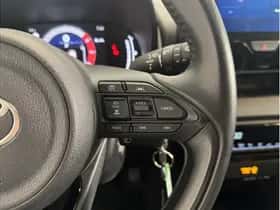 Toyota Yaris (2025) thumbnail 10