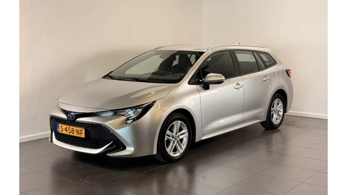 Toyota Corolla (2023) — foto 1