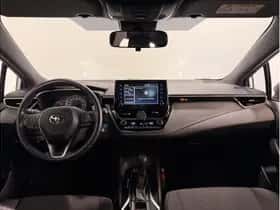 Toyota Corolla (2023) thumbnail 2