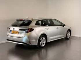 Toyota Corolla (2023) thumbnail 3