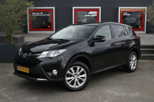 Toyota RAV4 (2013) thumbnail 1
