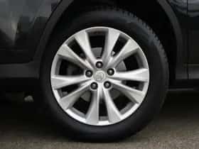 Toyota RAV4 (2013) thumbnail 3