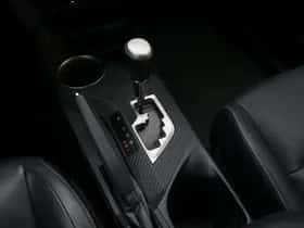 Toyota RAV4 (2013) thumbnail 24