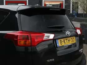 Toyota RAV4 (2013) thumbnail 8