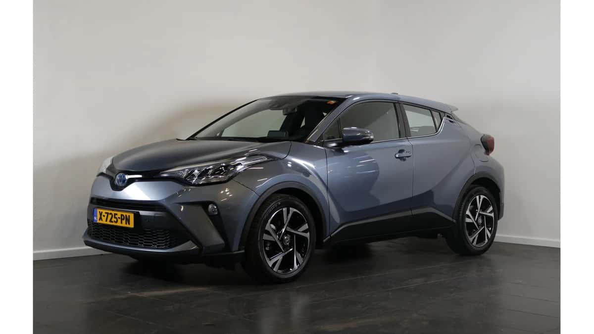 Toyota C-HR (2023) — foto 1