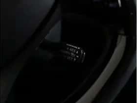 Toyota C-HR (2023) thumbnail 15