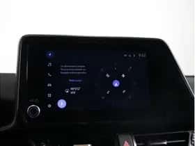 Toyota C-HR (2023) thumbnail 16