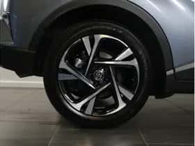 Toyota C-HR (2023) thumbnail 6
