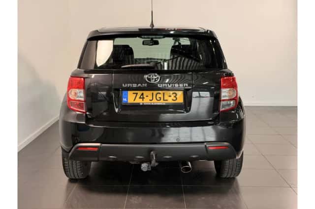 Toyota Urban Cruiser (2009) thumbnail 4